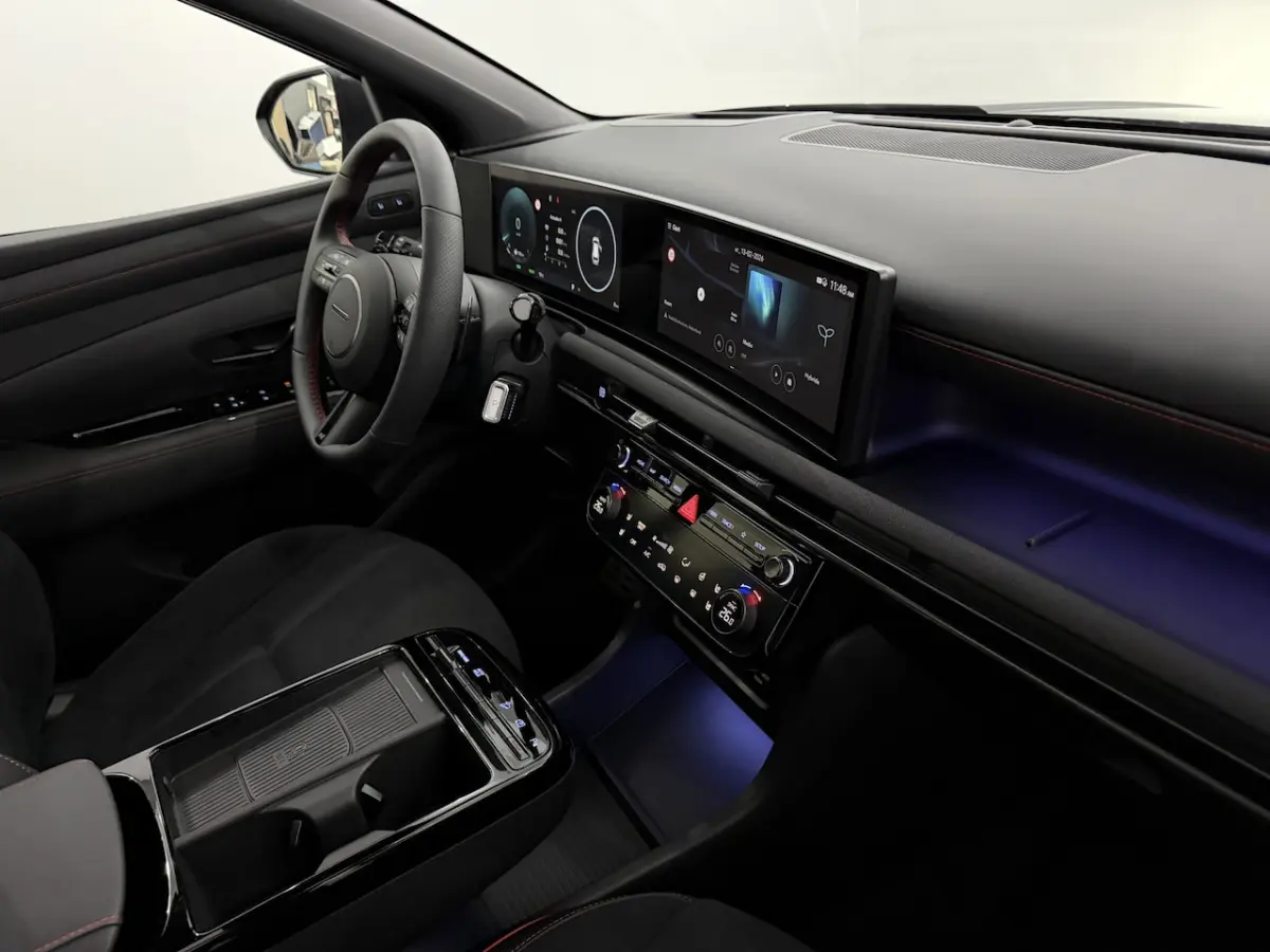 1.6 T-GDI PHEV N Line Sky 4 AWD Plug-in Pano, 360 Camera, Navi, Head-up display, Memory st