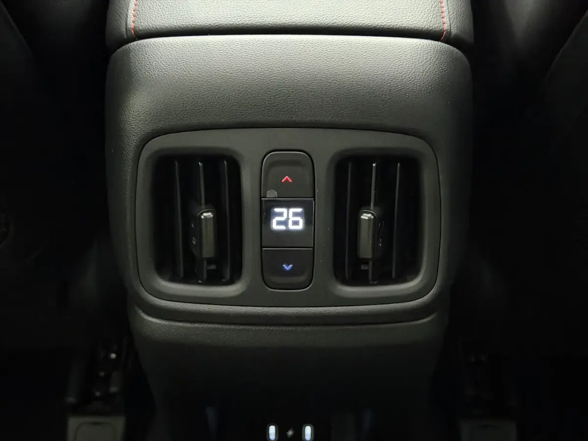 1.6 T-GDI PHEV N Line Sky 4 AWD Plug-in Pano, 360 Camera, Navi, Head-up display, Memory st