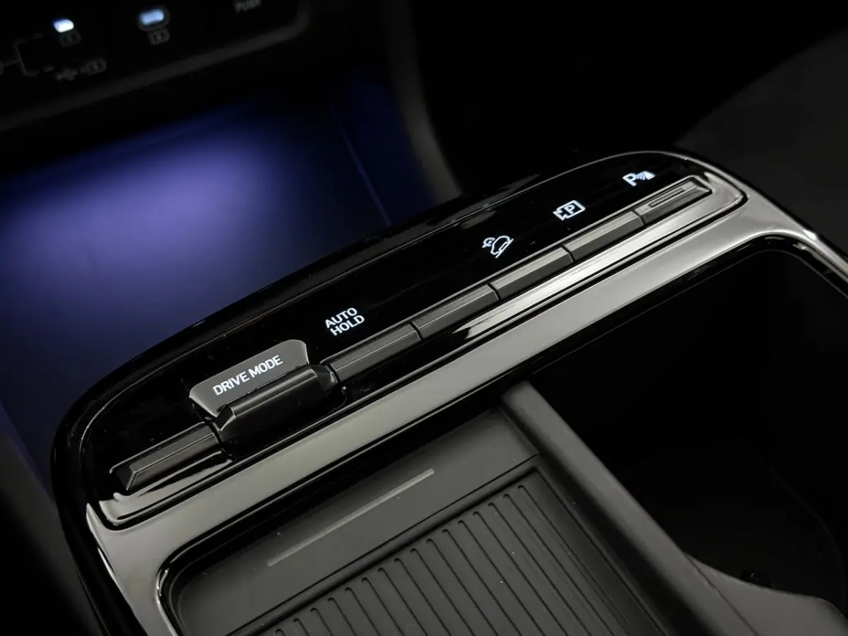 1.6 T-GDI PHEV N Line Sky 4 AWD Plug-in Pano, 360 Camera, Navi, Head-up display, Memory st