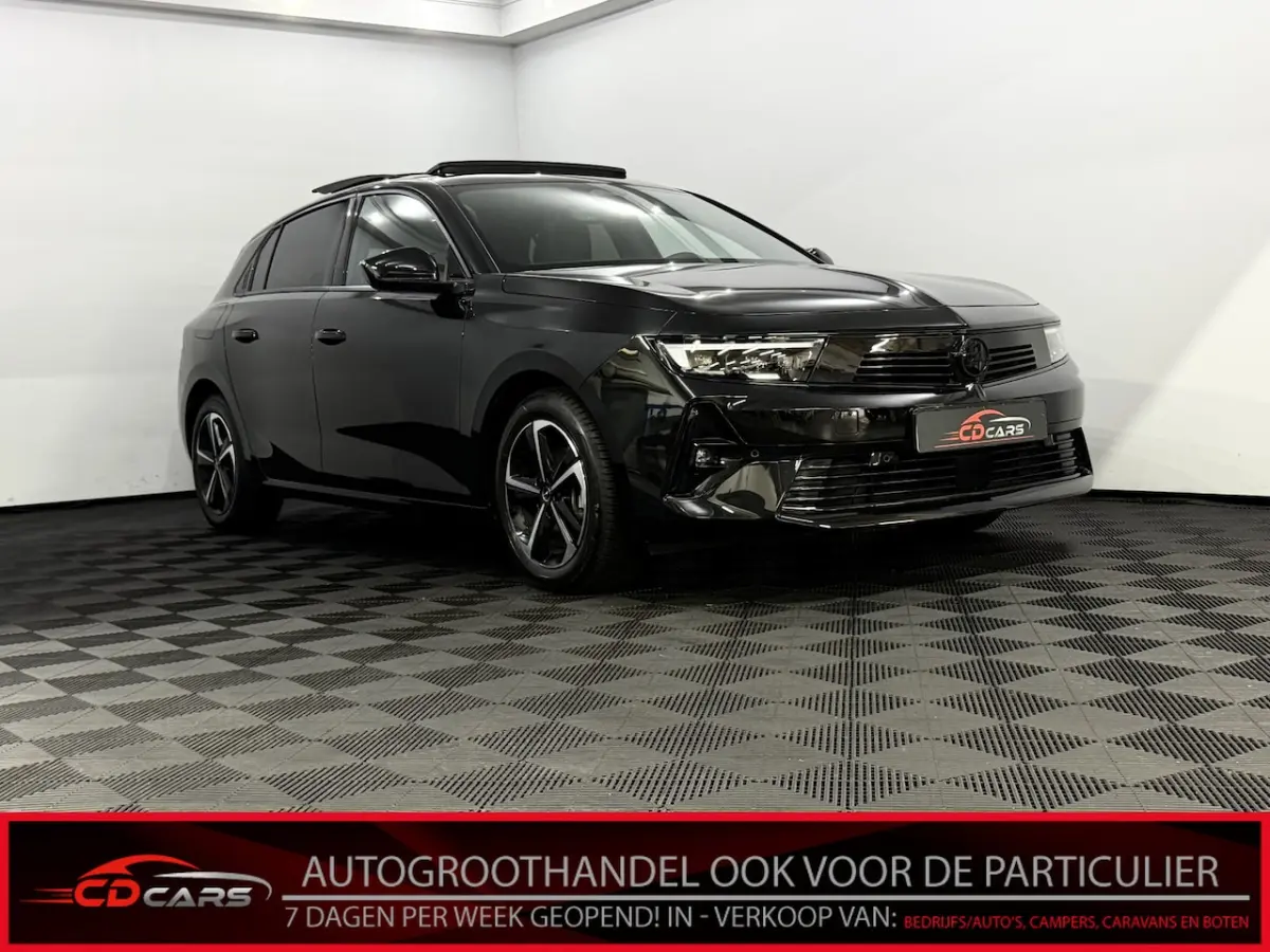 1.2 Turbo Ultimate Panoramadak, 360 Camera, Navi, Head-up display, Memory stoelen, Keyless
