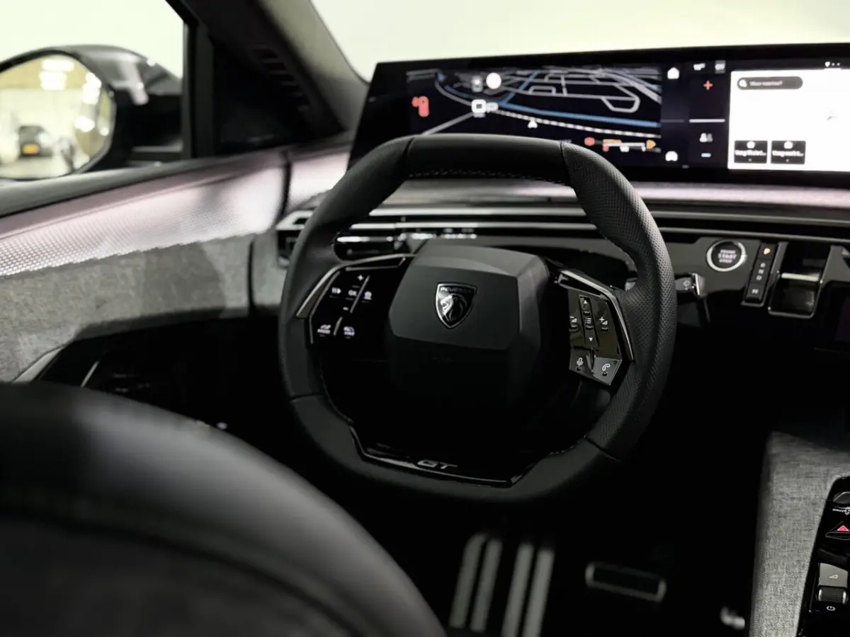 1.2 Hybrid 145 GT 7P Camera, Navi, Virtual desk, Elektrische achterklep, Keyless start, Cr