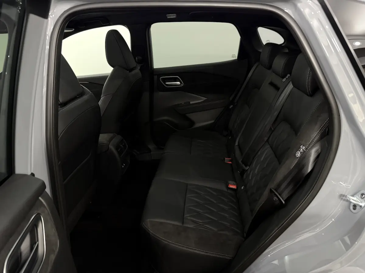 1.3 MHEV Xtronic Tekna Plus Panoramadak, 360 Camera, 20 inch velgen, Bose geluidsysteem, M