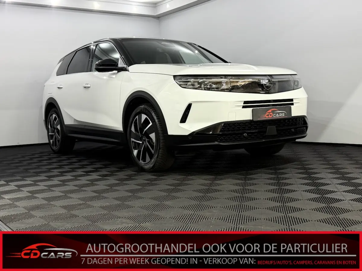 1.2 Turbo Hybrid GS-e 360 Camera, Navi, Half leder, Keyless start, Virtual desk, Rijstrook