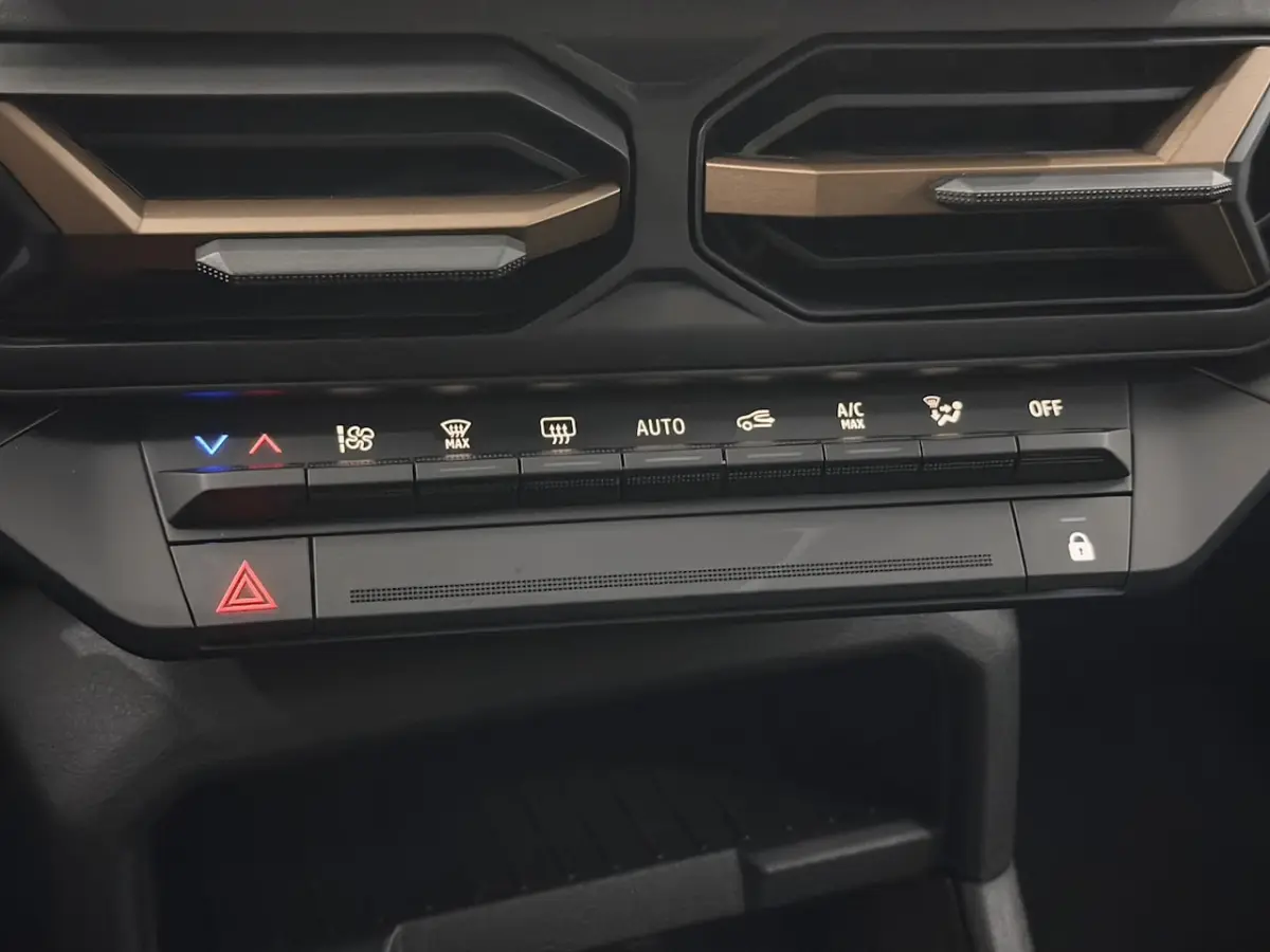 1.2 TCe 130 mild hybrid Extreme Camera, Apple carplay, A start stop, Cruise control, Cruis