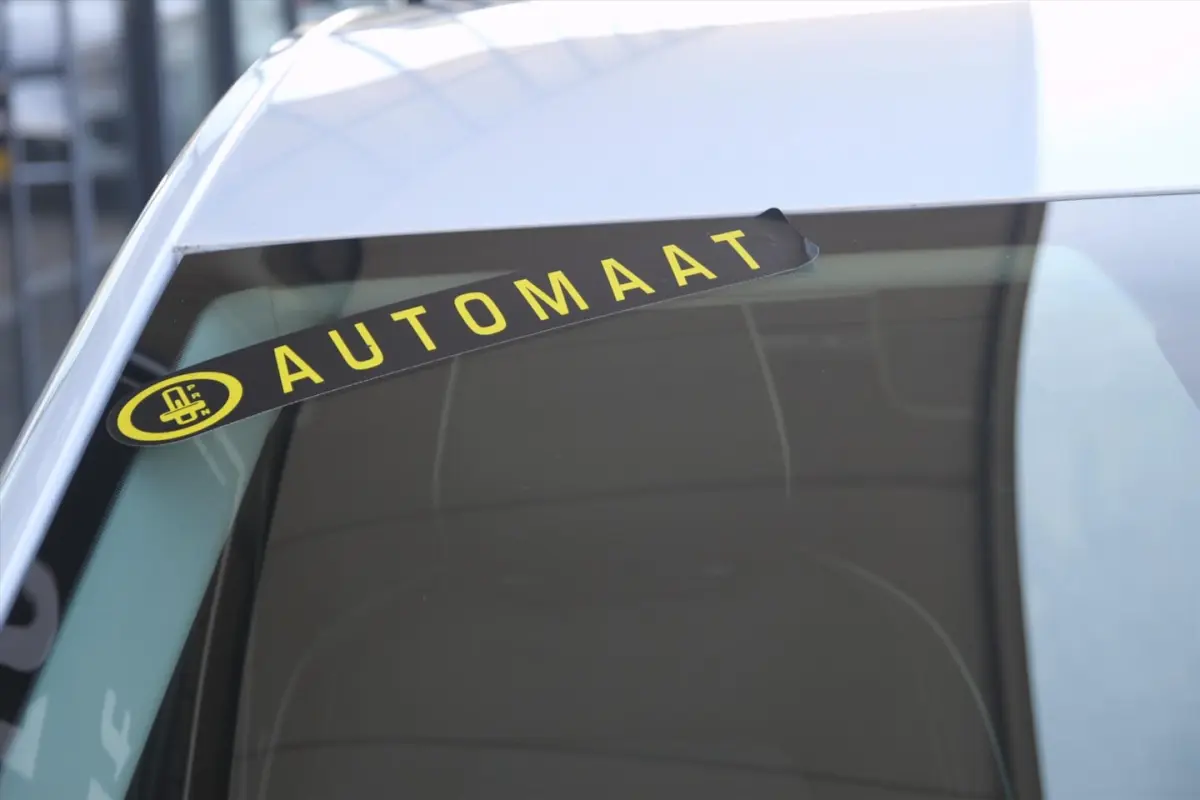 140PK-TECHNO-AUTOM-48DKM-NAVI-CLIMA-CAMERA-