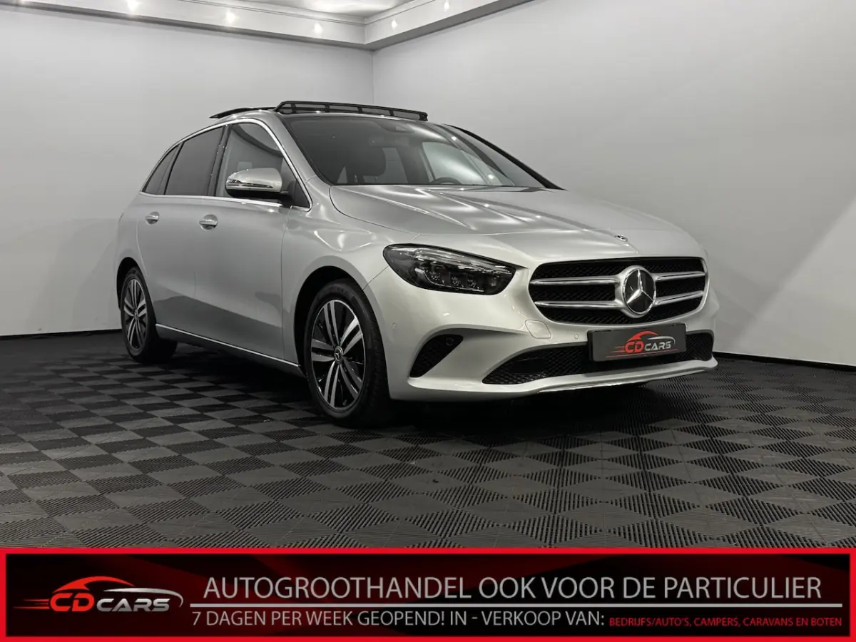 180 Business Solution Luxury Pano, Leder, Camera, Stoelverwarming, Navi, Cruise control ad