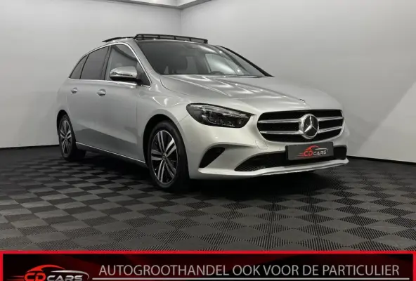 180 Business Solution Luxury Pano, Leder, Camera, Stoelverwarming, Navi, Cruise control ad