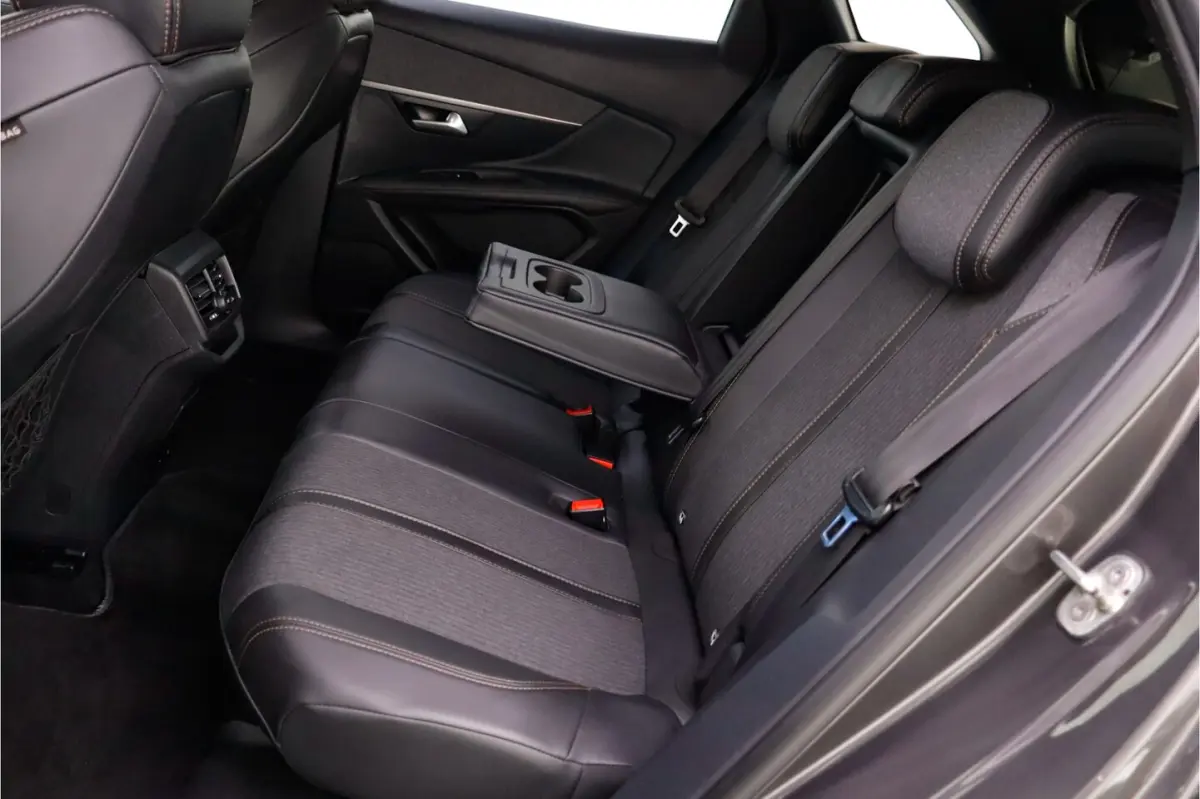 1.6T Aut. GT-LINE FULL LED | DIGIDASH | 360 CAM | STOELVERW | CARPLAY | DAB | BLINDSPOT |