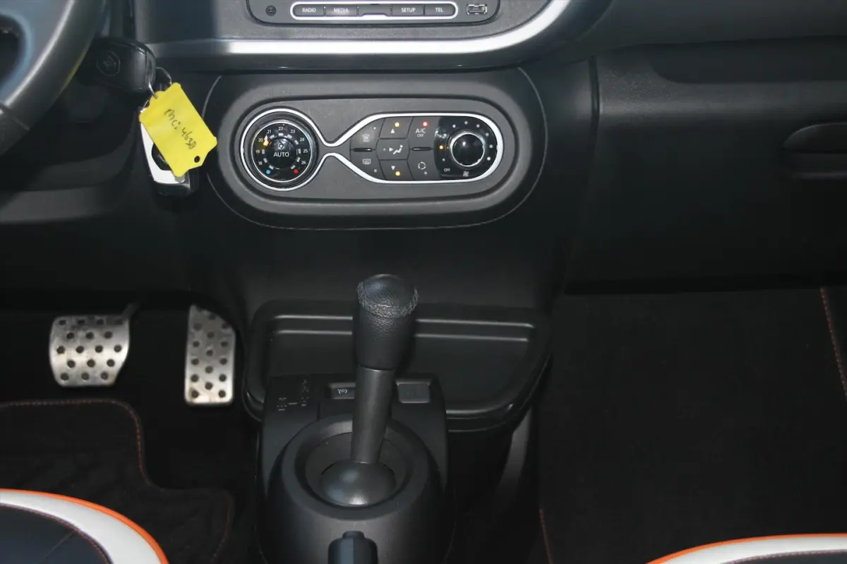 110PK-GT-AUTOMAAT-72DKM-CLIMA-CRUISE-BLUETOOTH-