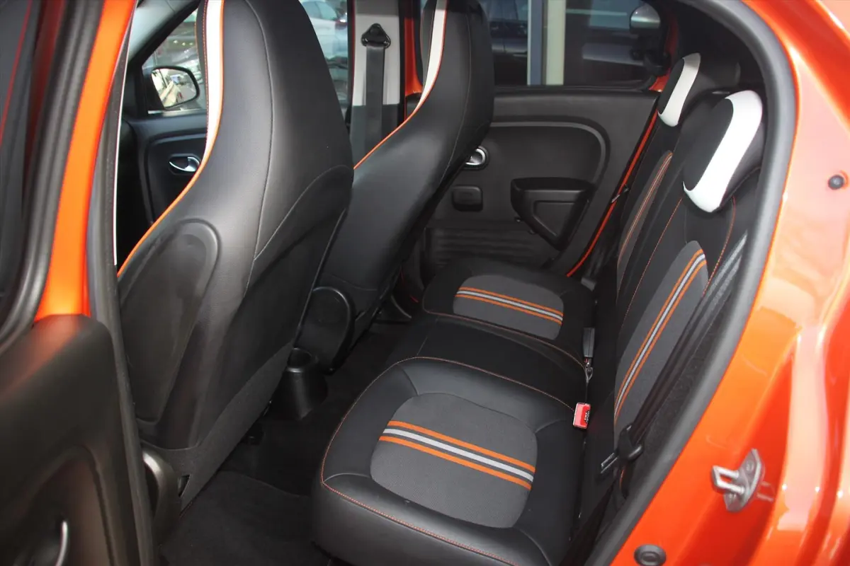 110PK-GT-AUTOMAAT-72DKM-CLIMA-CRUISE-BLUETOOTH-
