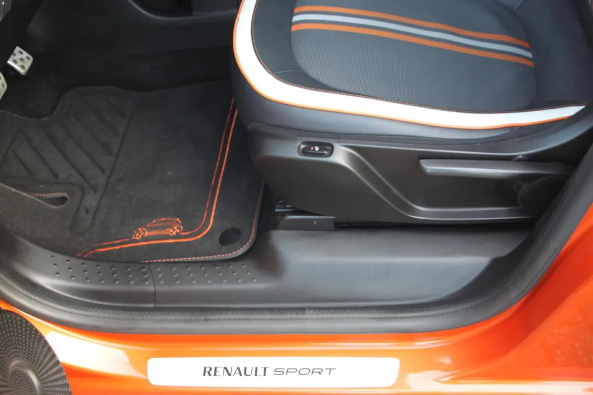 110PK-GT-AUTOMAAT-72DKM-CLIMA-CRUISE-BLUETOOTH-