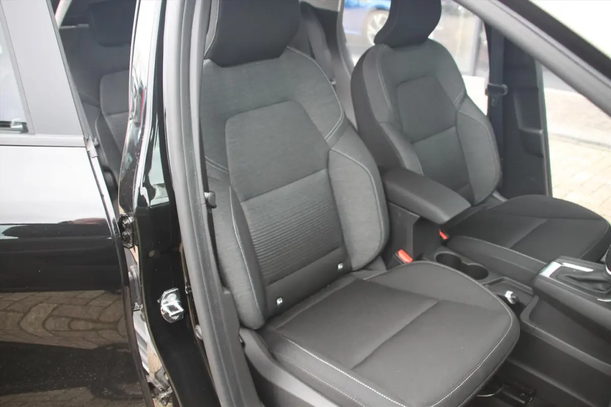 130PK-AUTOM-ZEN-64DKM-NAVI-CRUISE-CLIMA-LMV-