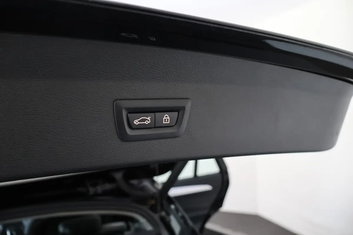 20iA xDr. ADVANTAGE Edition MEMORY | CAMERA | CARPLAY | ACC | LEDER | STOELVERW | DAB | NA