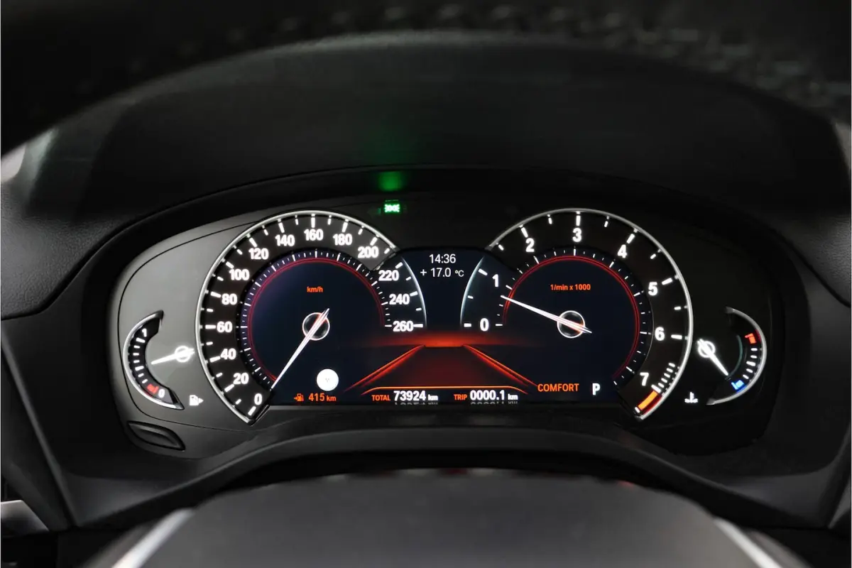 30iA 252Pk Xdr. X-LINE FULL LED | STOELVERW | CARPLAY | NAVI | DAB | ACC | ELEK KLEP | PDC