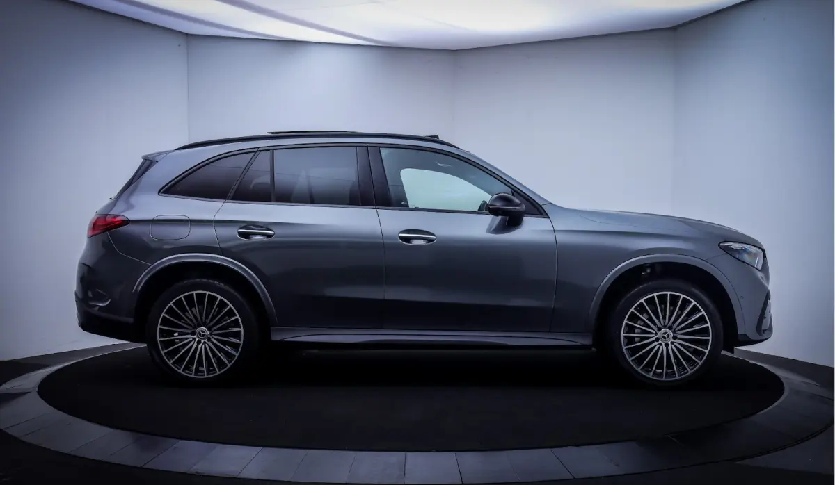400e 4MATIC AMG Line SOH 96% | PANO | BURMESTER | HEAD UP | AMBIANCE LIGHT | 360 CAM | MEM
