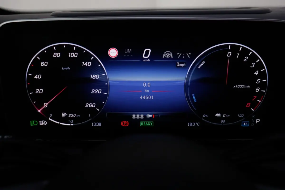 400e 4MATIC AMG Line SOH 96% | PANO | BURMESTER | HEAD UP | AMBIANCE LIGHT | 360 CAM | MEM