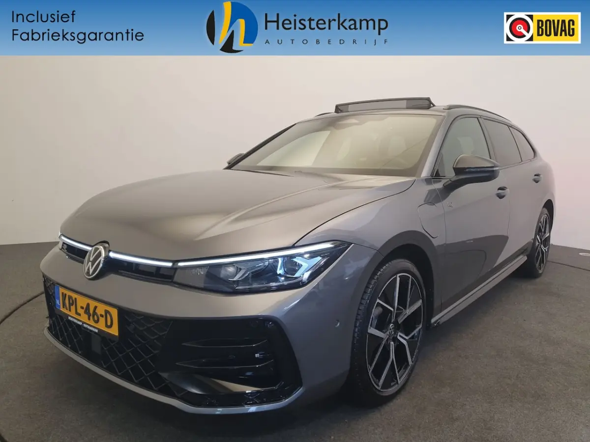 1.5 eHybrid 272pk DSG/AUT R-Line Panoramadak, Wegklapbare Trekhaak, 360 Camera