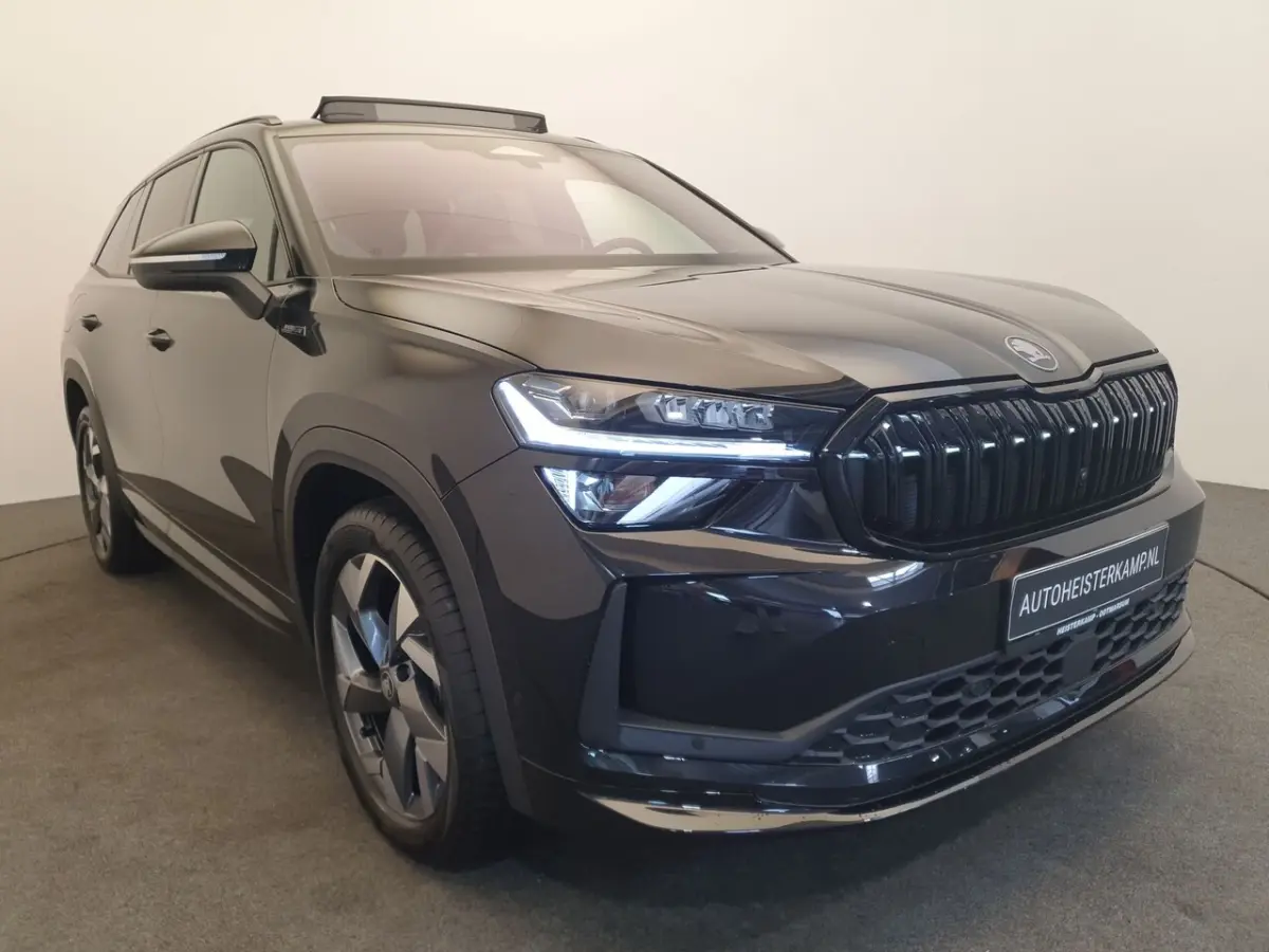 1.5 TSI PHEV DSG/AUT 204pk Sportline Business Panoramadak, Wegklapbare Trekhaak, 360 Camer