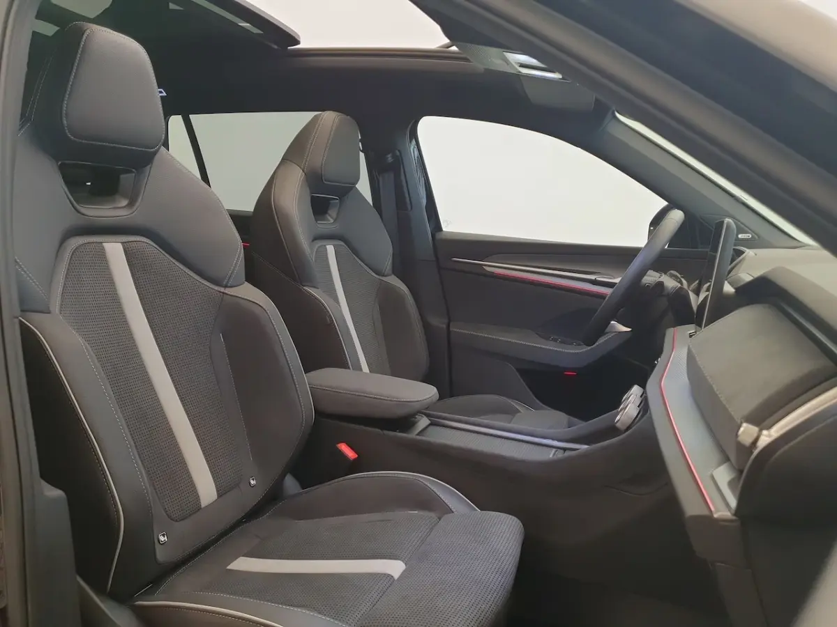 1.5 TSI PHEV DSG/AUT 204pk Sportline Business Panoramadak, Wegklapbare Trekhaak, 360 Camer