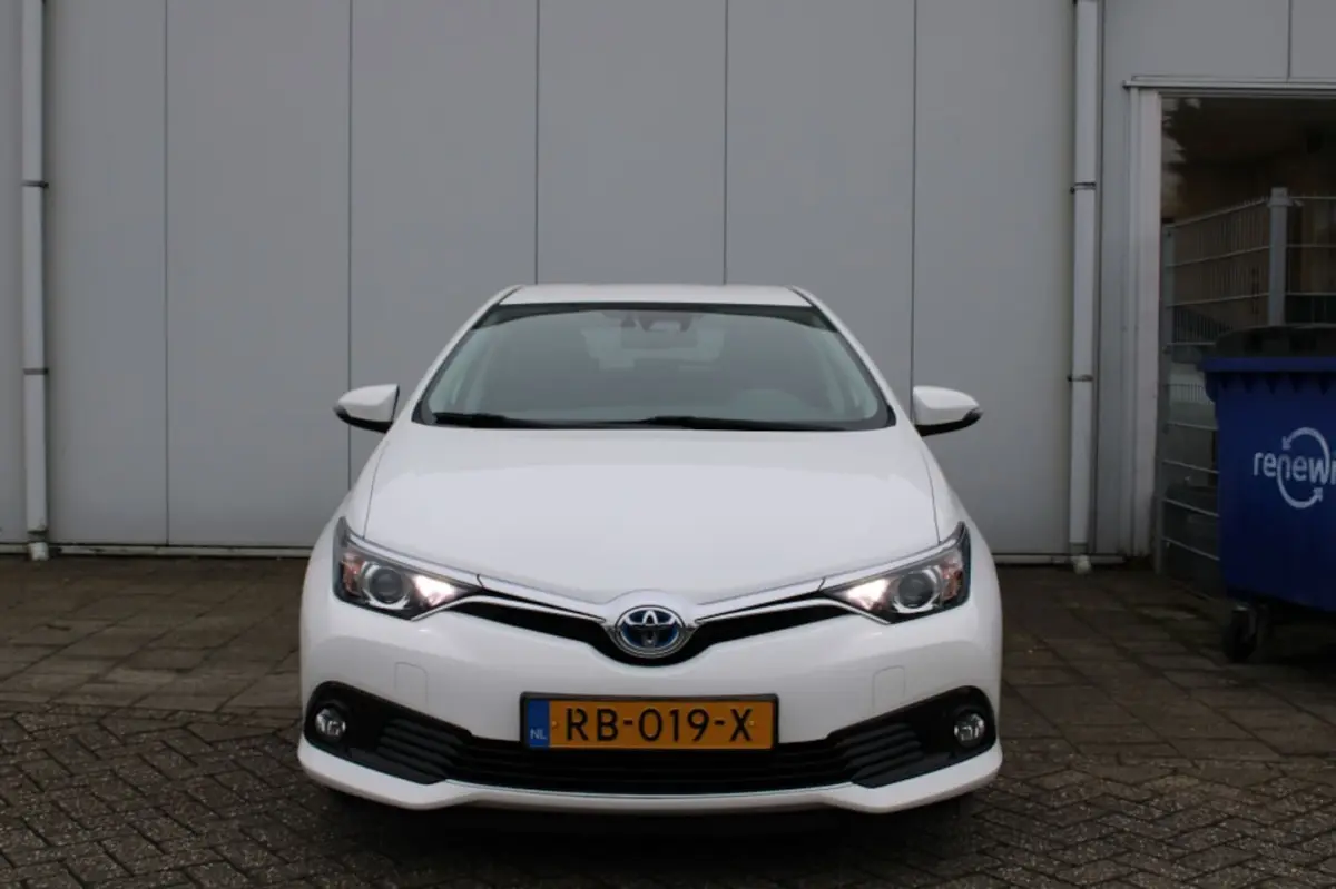 1.8 Hybrid Dynamic