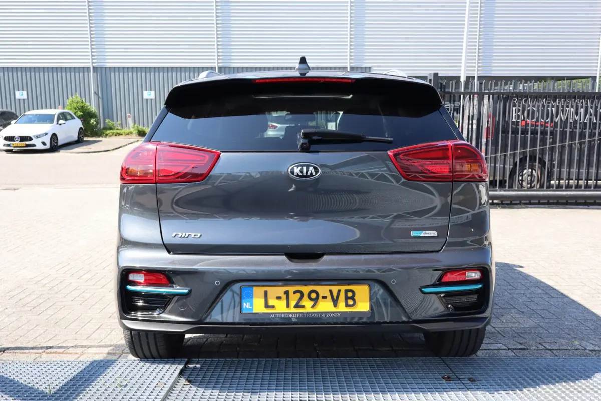 ExecutiveLine 64 kWh Panoramadak/Verwarmbare & geventileerde voorstoelen/Verwarmbaar stuur