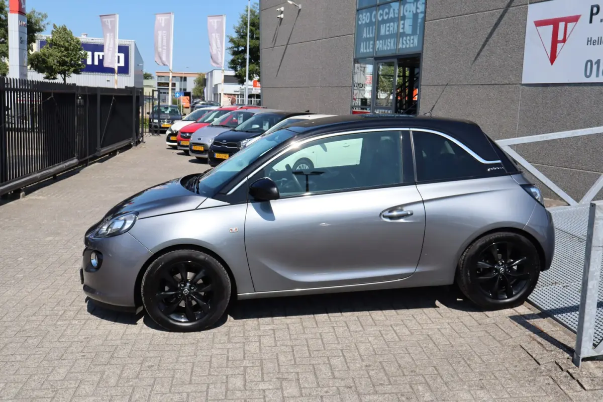 1.2 Stoelverwarming/Stuurverwarming/Cruise control/Airco/Parkeersensoren/Bluetooth/Licht m