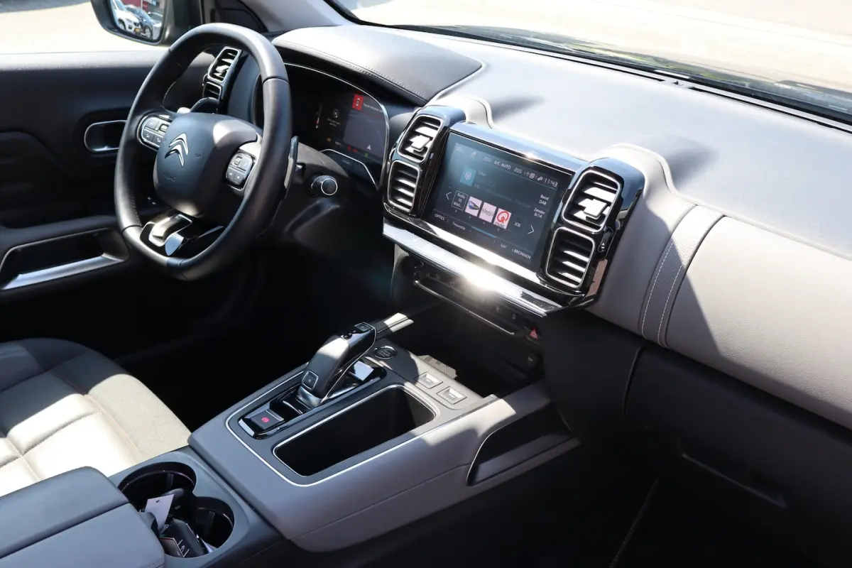 1.2 PureTech Shine Panoramadak Elektrische bestuurdersstoel/Apple carplay/Stoelverwarming/