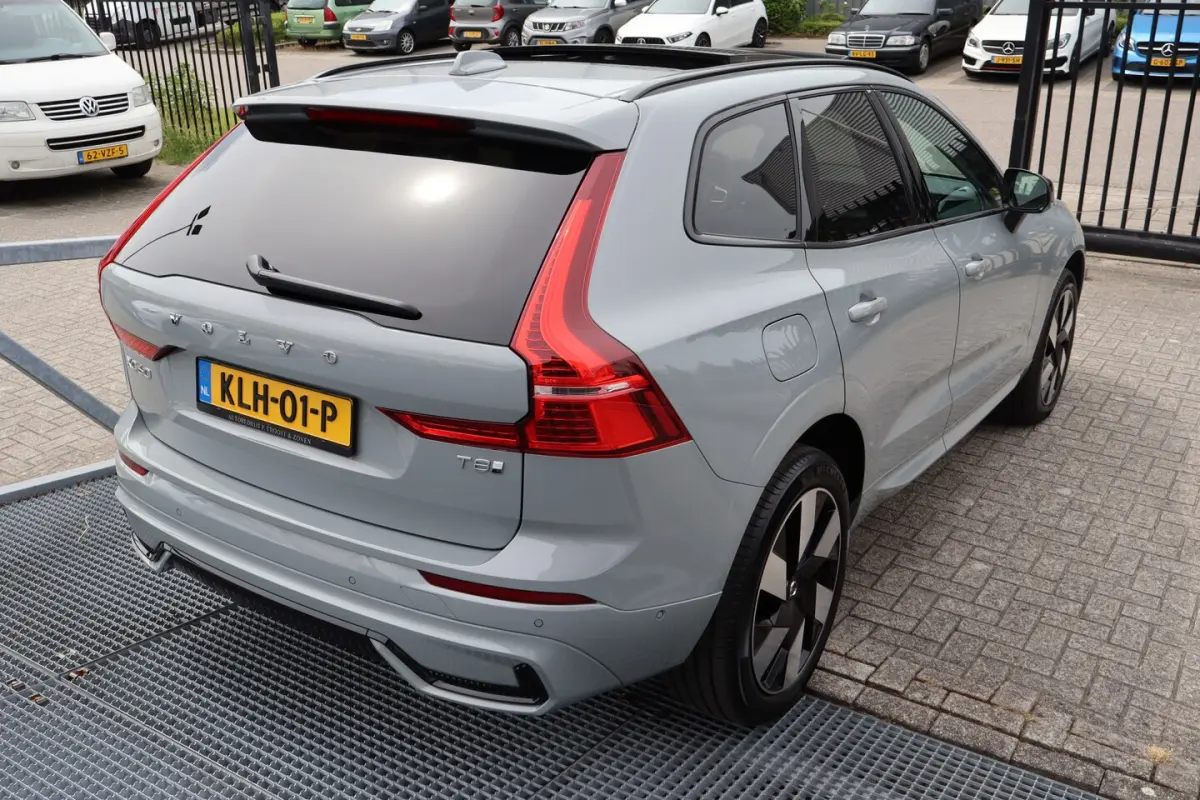 2.0 T8 Plug-in hybrid AWD Dark Soh 100% FABRIEKSGARANTIE Panoramadak/Stoelverwarming v+a/S