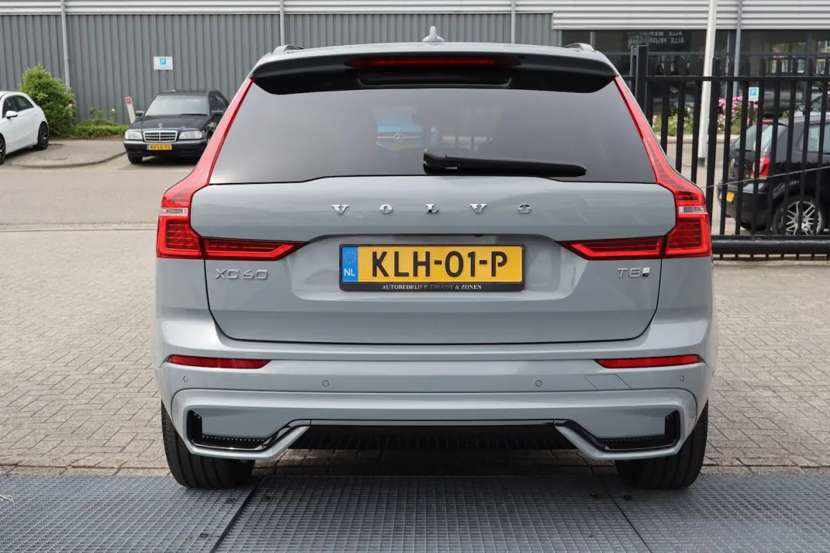 2.0 T8 Plug-in hybrid AWD Dark Soh 100% FABRIEKSGARANTIE Panoramadak/Stoelverwarming v+a/S