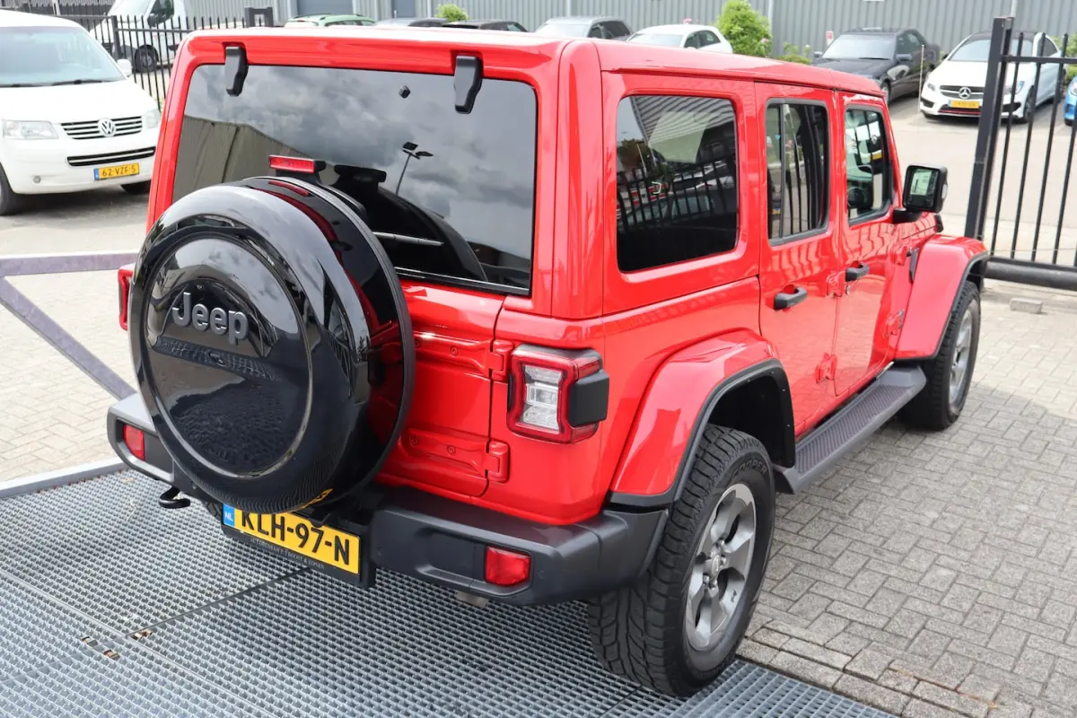 4xe 380 Sahara Camera voor + achter/Apple carplay/Stoelverwarming/Stuurverwarming/Lederen