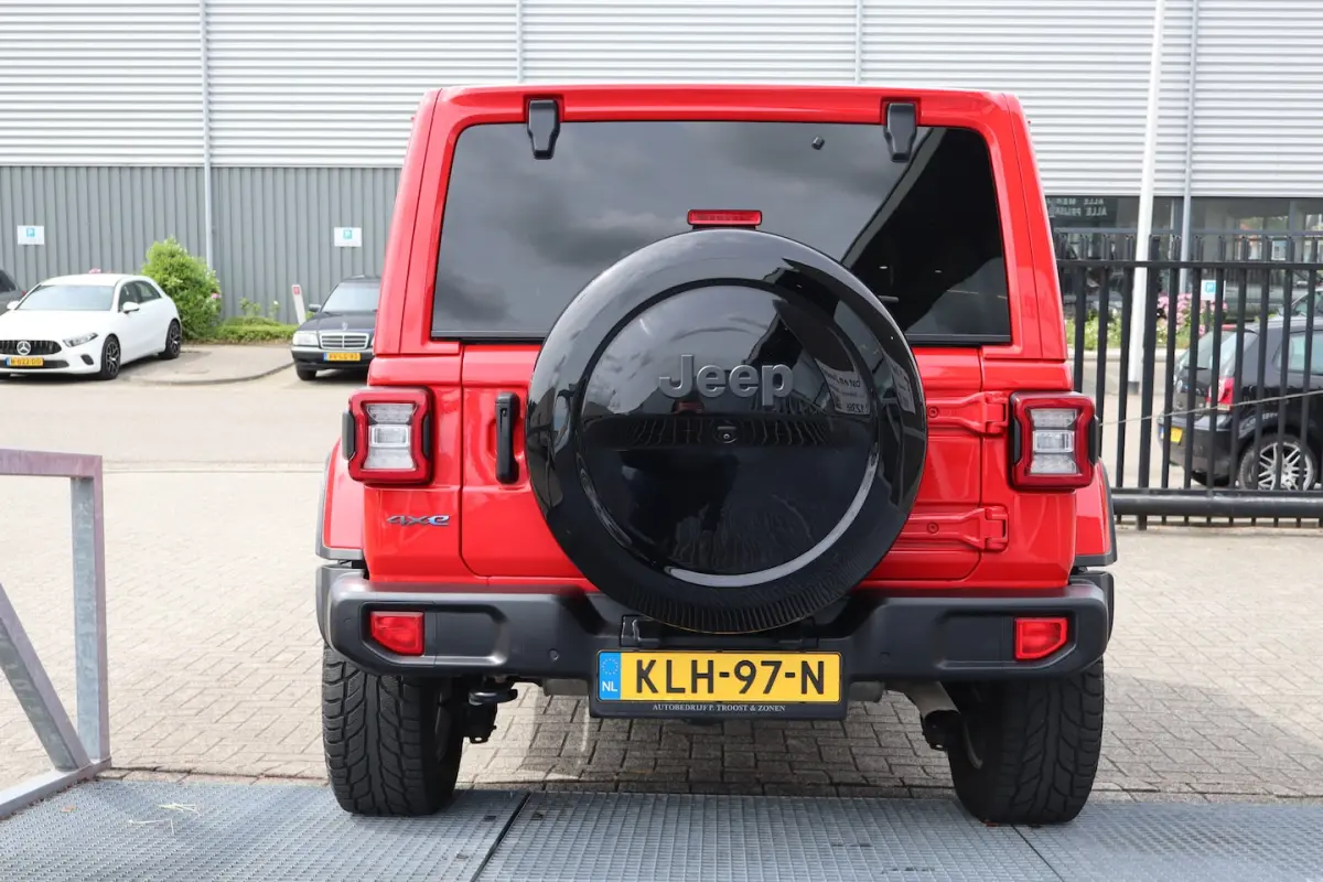 4xe 380 Sahara Camera voor + achter/Apple carplay/Stoelverwarming/Stuurverwarming/Lederen