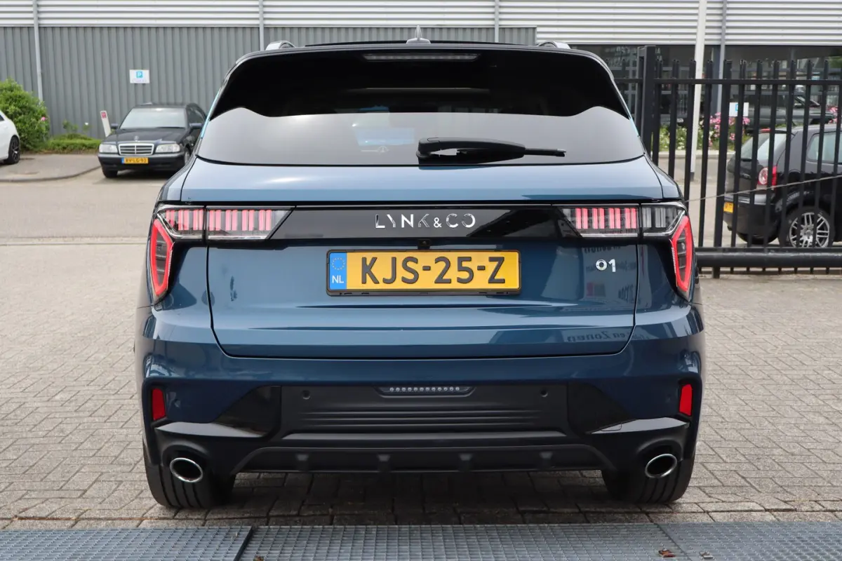 1.5 Panoramadak/360Â° Camera/Keyless/Lane assist/Adaptive cruise control/Apple carplay/Clim
