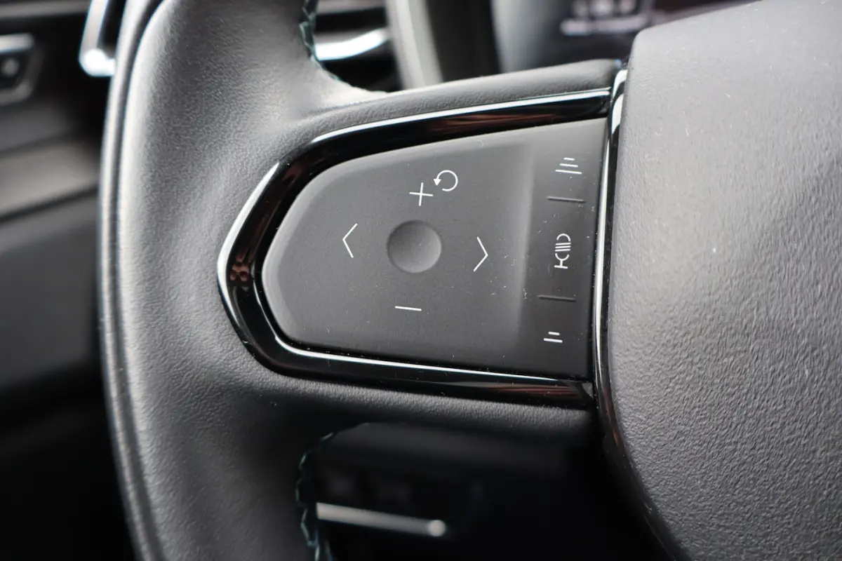 1.5 Panoramadak/360 graden Camera/Keyless/Lane assist/Adaptive cruise control/Apple carpla