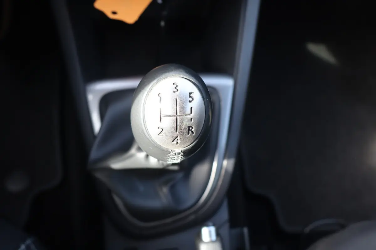 0.9 TCe Eco2 Limited Airco/Cruise control/Parkeersensoren achter/Navigatie/Radio/16'' Lich