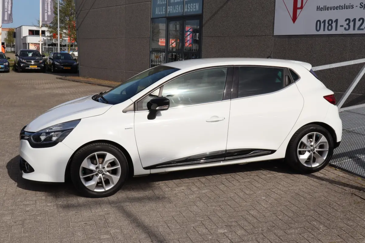 0.9 TCe Eco2 Limited Airco/Cruise control/Parkeersensoren achter/Navigatie/Radio/16'' Lich