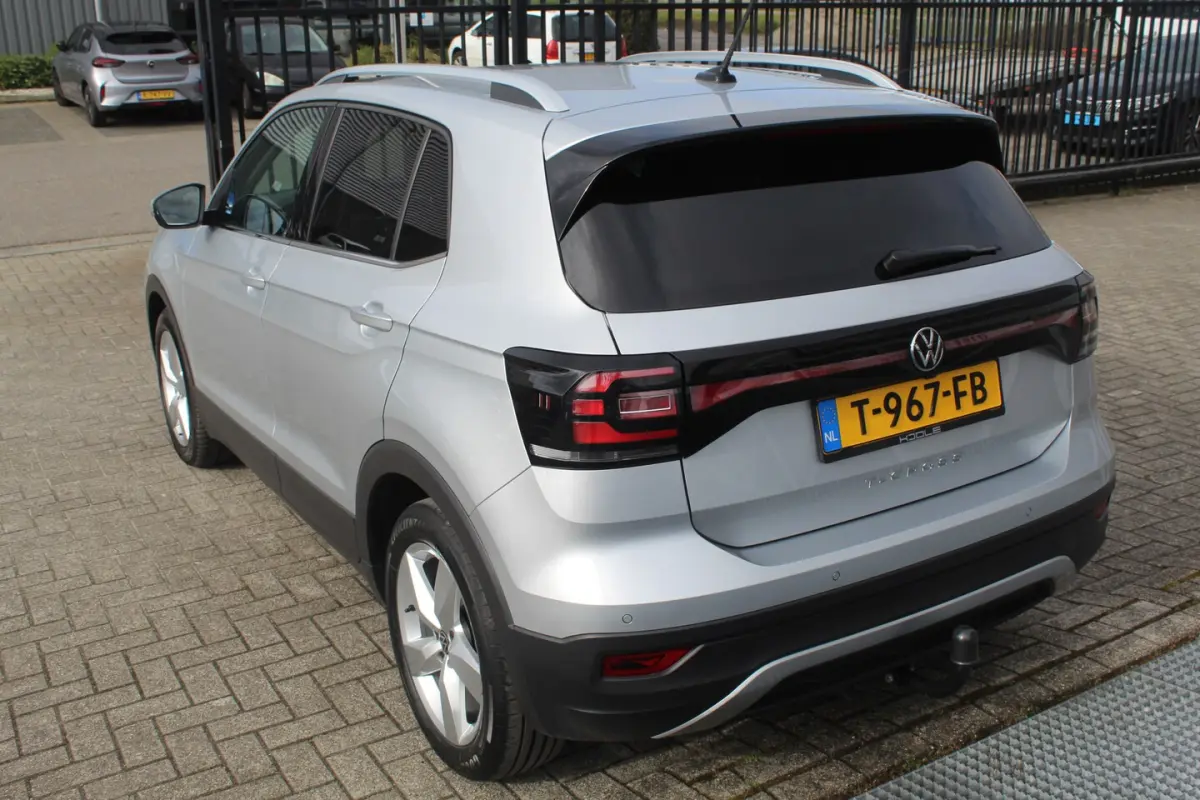 1.5 TSI Style Stoelverwarming/Achteruitrijcamera/Adaptive cruise control/Lane assist/Apple