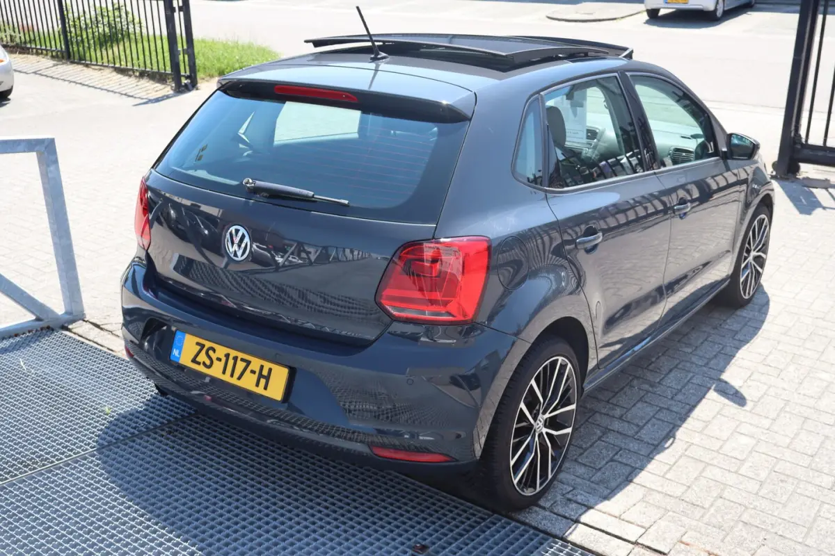 1.2 TSI Highline Panoramadak/Bluetooth/Airco/Licht metalen velgen