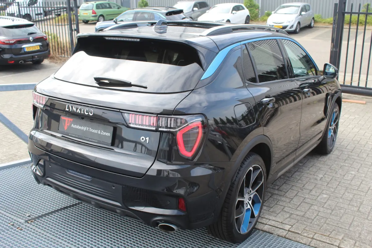 1.5 Panoramadak/360Â° Camera/Keyless/Lane assist/Adaptive cruise control/Navigatie/Apple ca