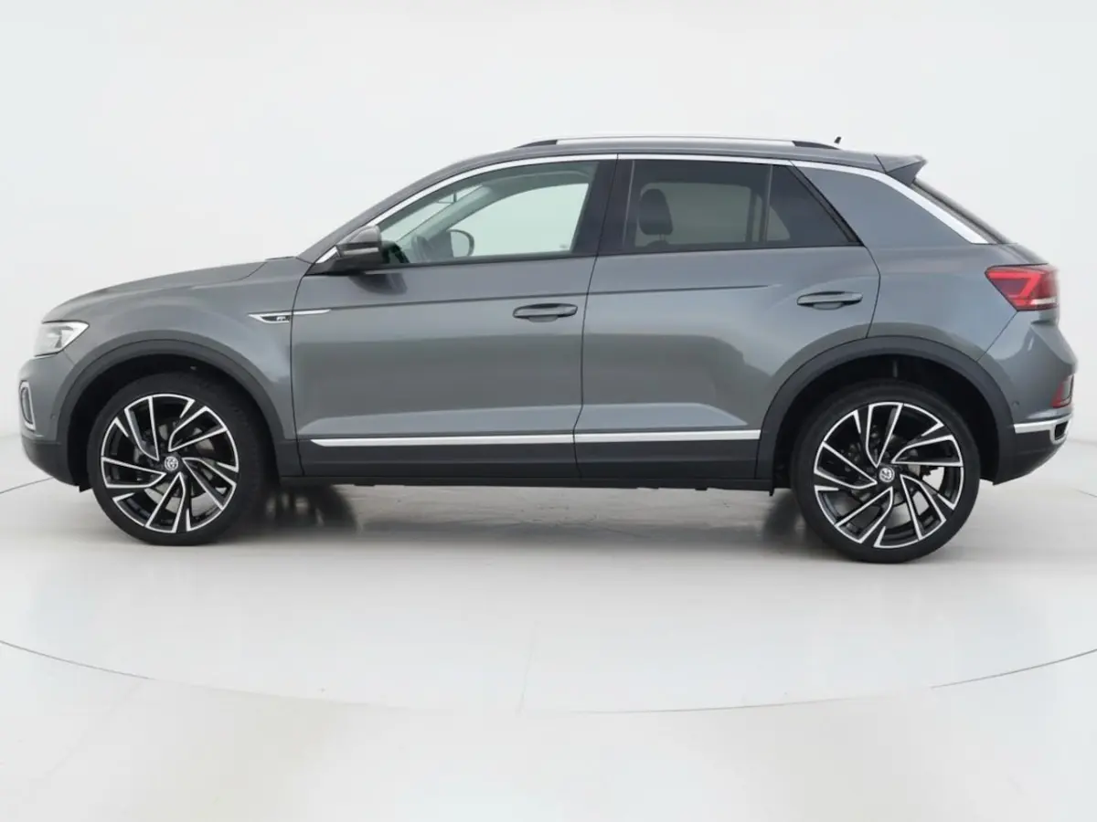 1.0 TSI R-Line | Clima | Cruise | Multimedia/Navi | Stoelverwarming | PDC + Camera |
