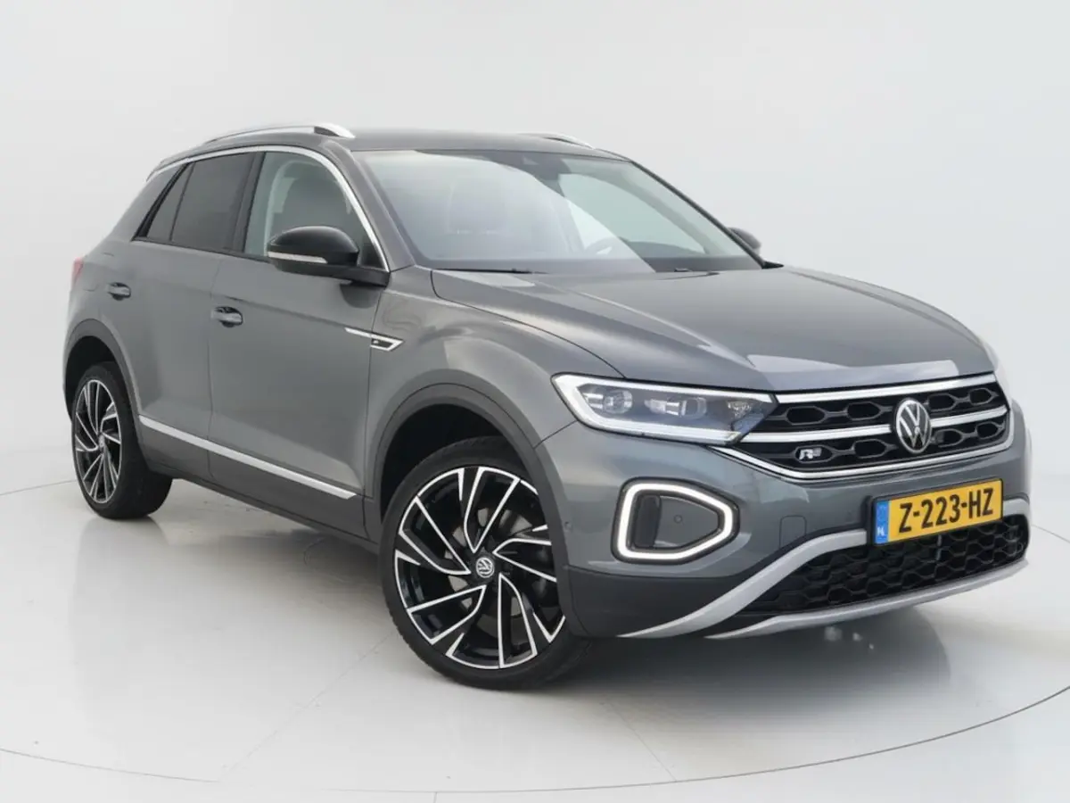 1.0 TSI R-Line | Clima | Cruise | Multimedia/Navi | Stoelverwarming | PDC + Camera |