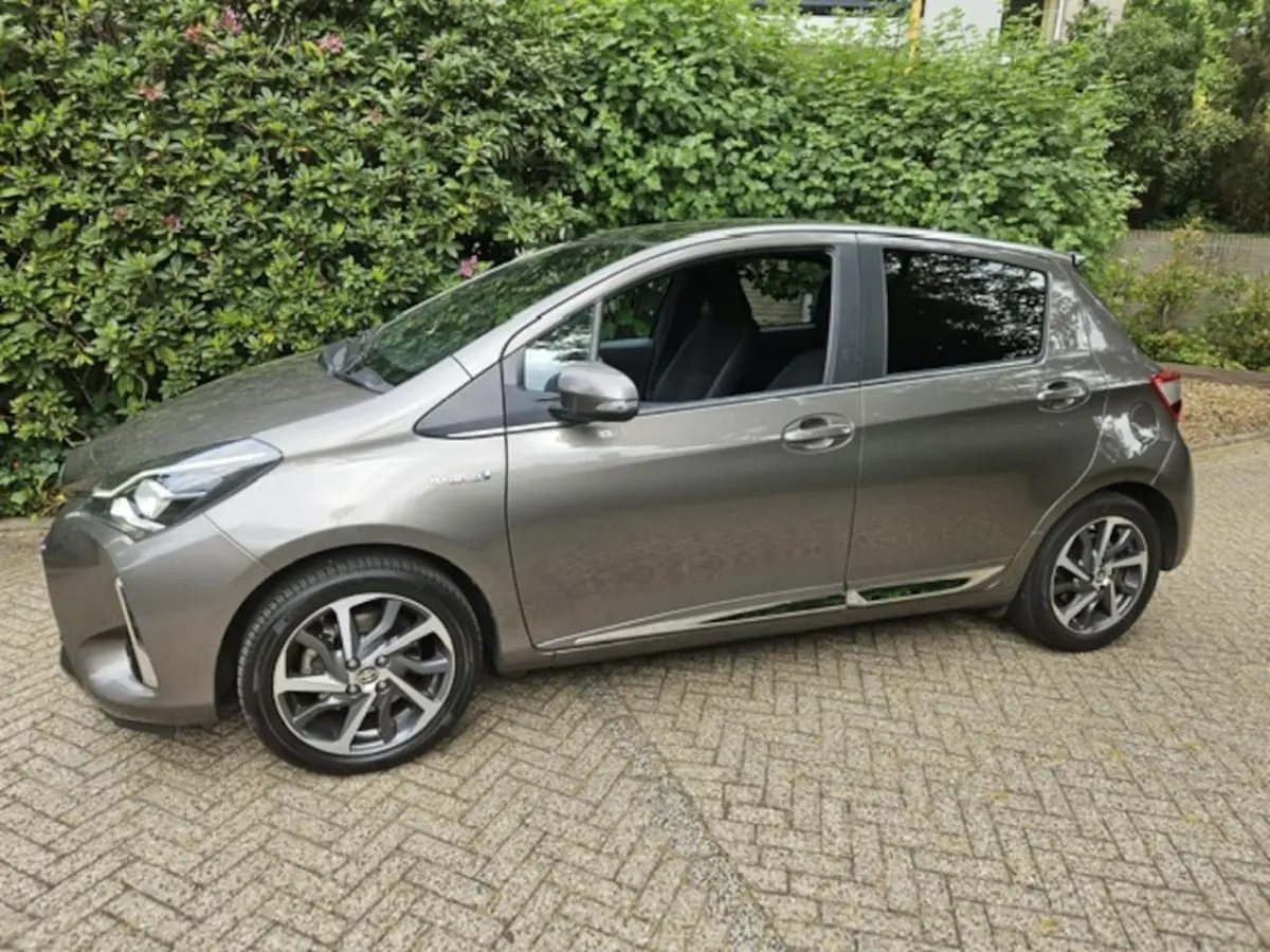 1.5 Hybrid Premium PANO