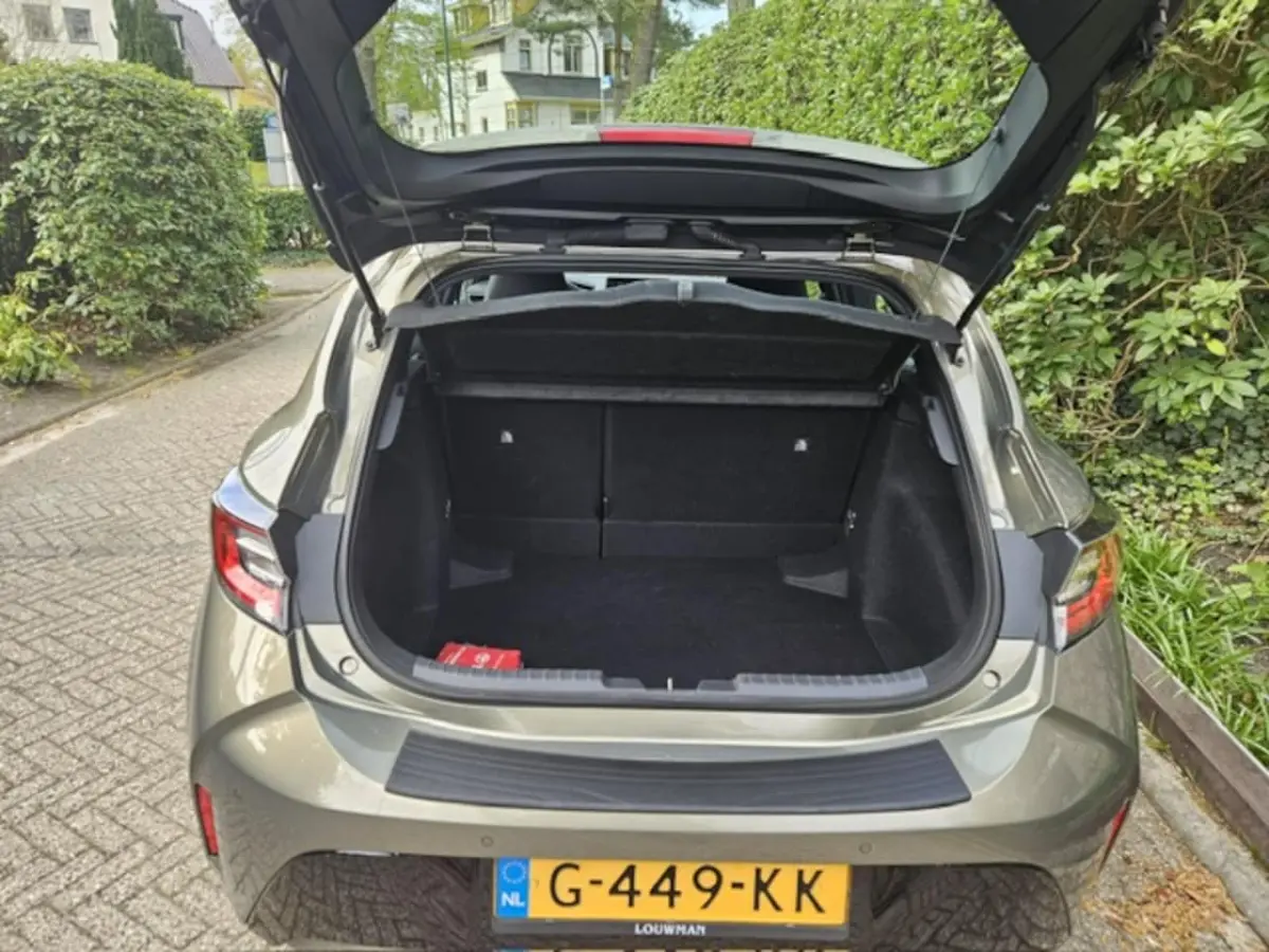 1.8 Hybrid Style 9135 km