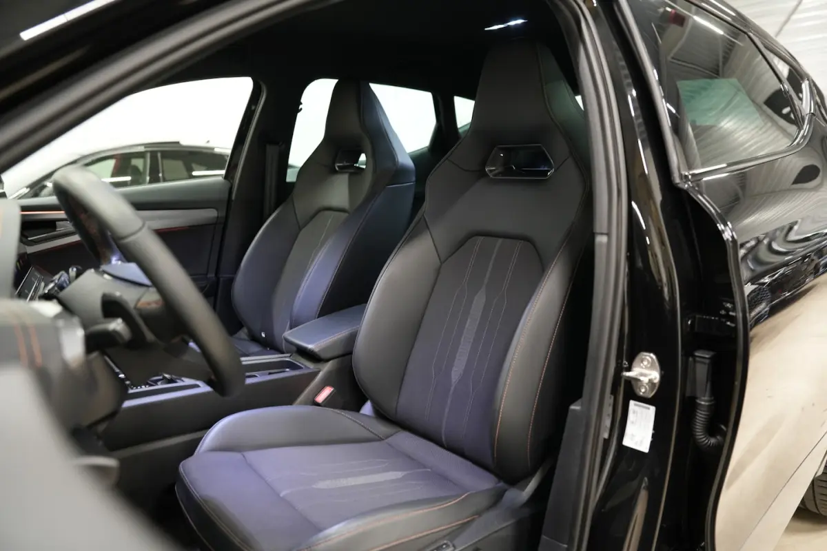 1.5 TSI * Kuipstoelen - Camera - Keyless - Sfeer - Blind Spot - App - ACC