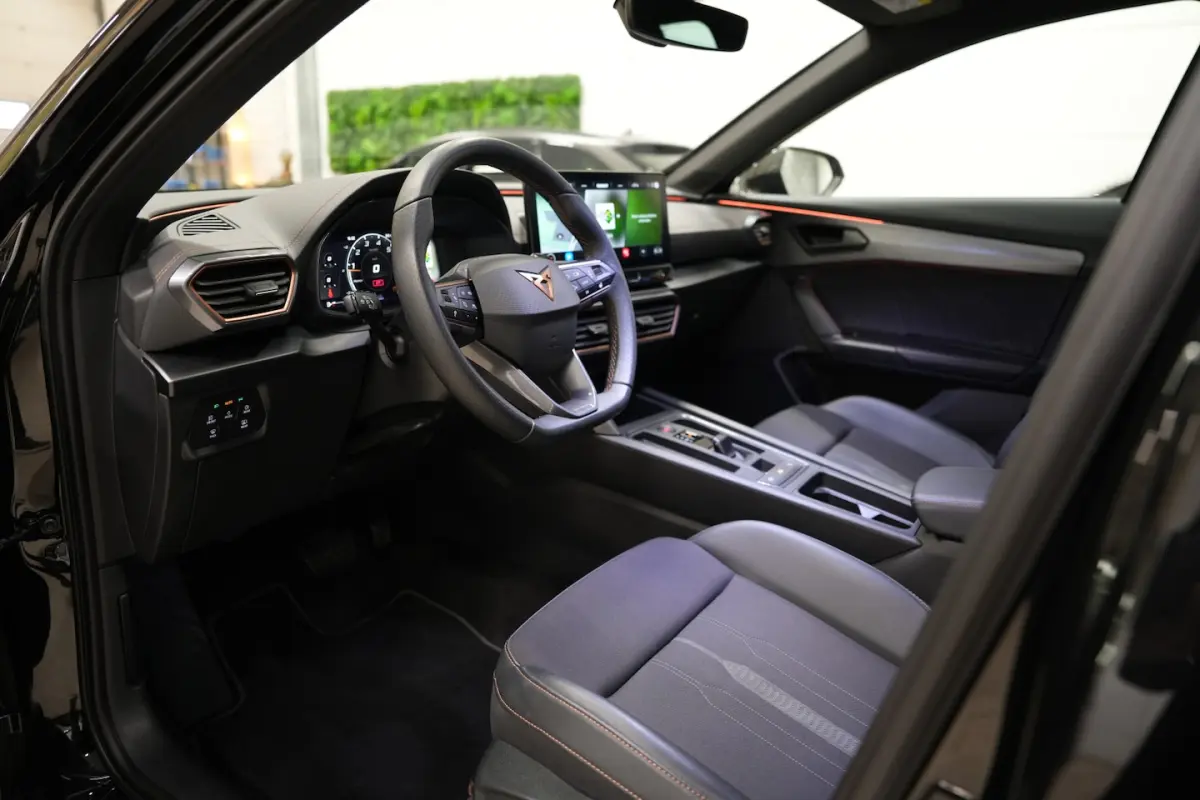 1.5 TSI * Kuipstoelen - Camera - Keyless - Sfeer - Blind Spot - App - ACC