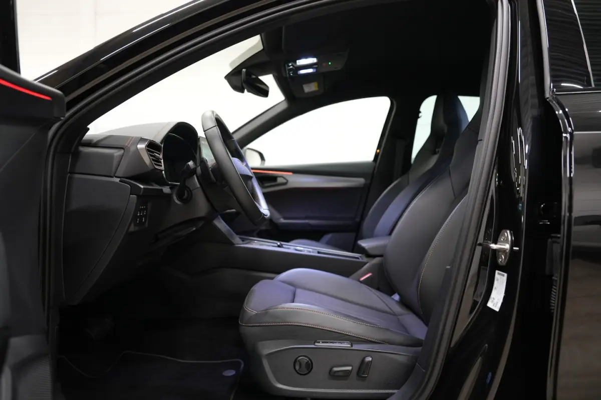 1.5 TSI * Kuipstoelen - Camera - Keyless - Sfeer - Blind Spot - App - ACC