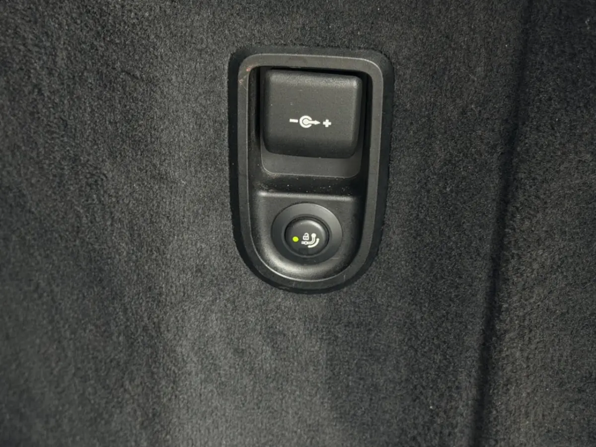 520I Executive l Panorama-dak | Elec Trekhaak | 360 Camera |