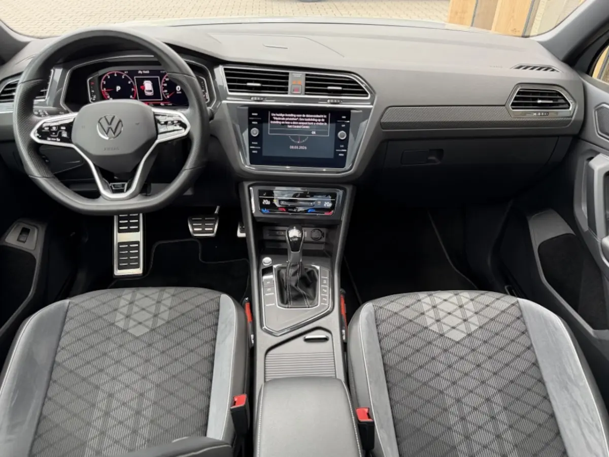 1.5 TSI R-Line | blackstyle | panorama-dak | Virtueel | Camera