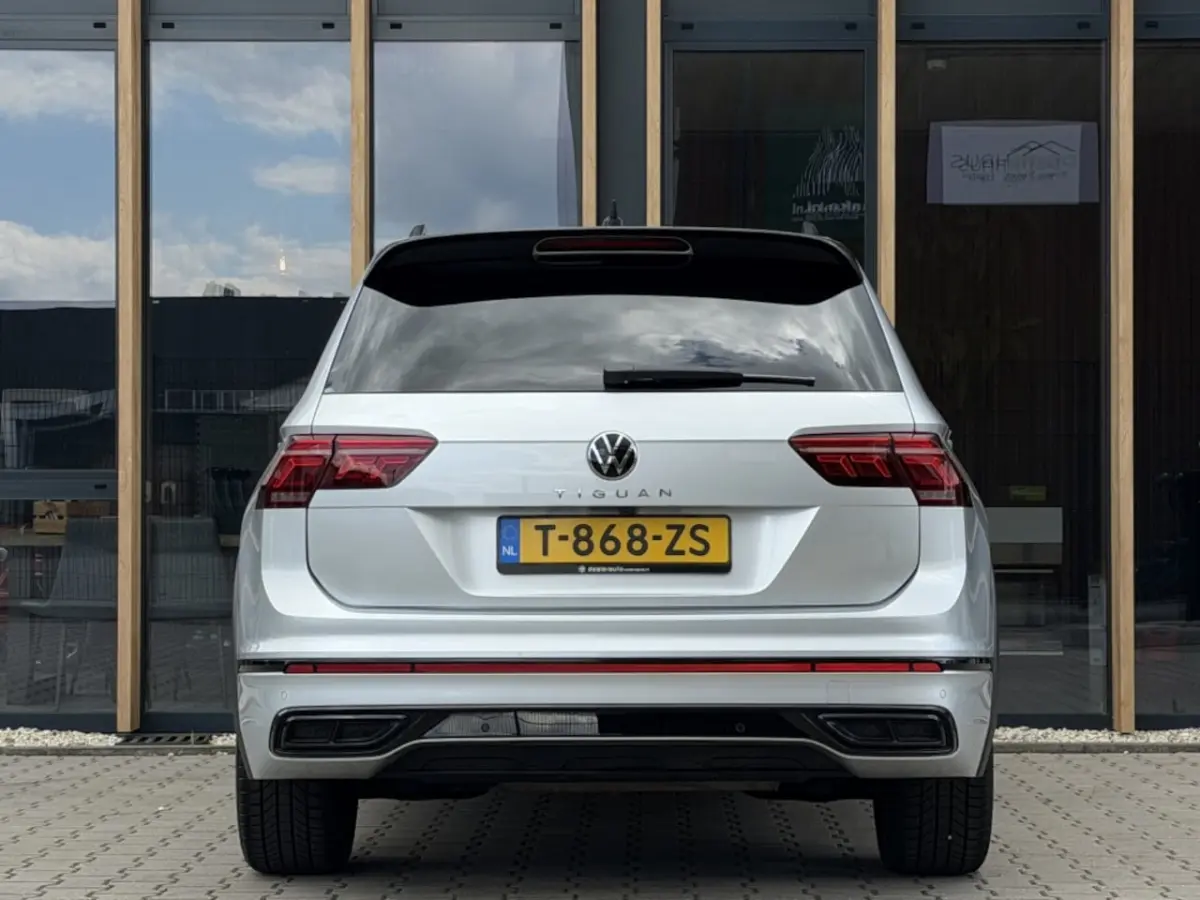 1.5 TSI R-Line | blackstyle | panorama-dak | Virtueel | Camera