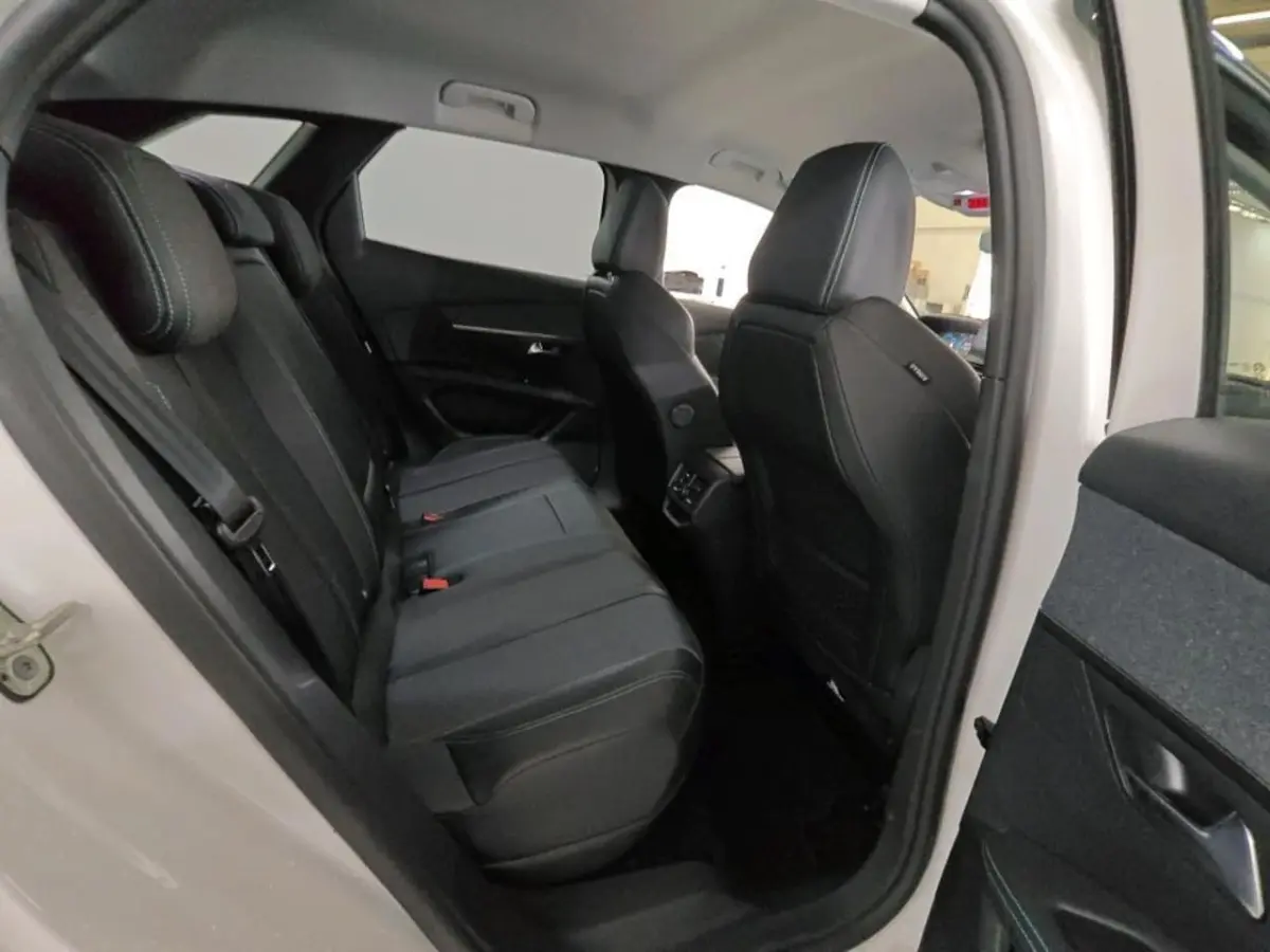 1.6 HYbrid 225 Allure Pack Business NL-AUTO | CAMERA | 1/2 LEDER | PLUG IN HYBRIDE