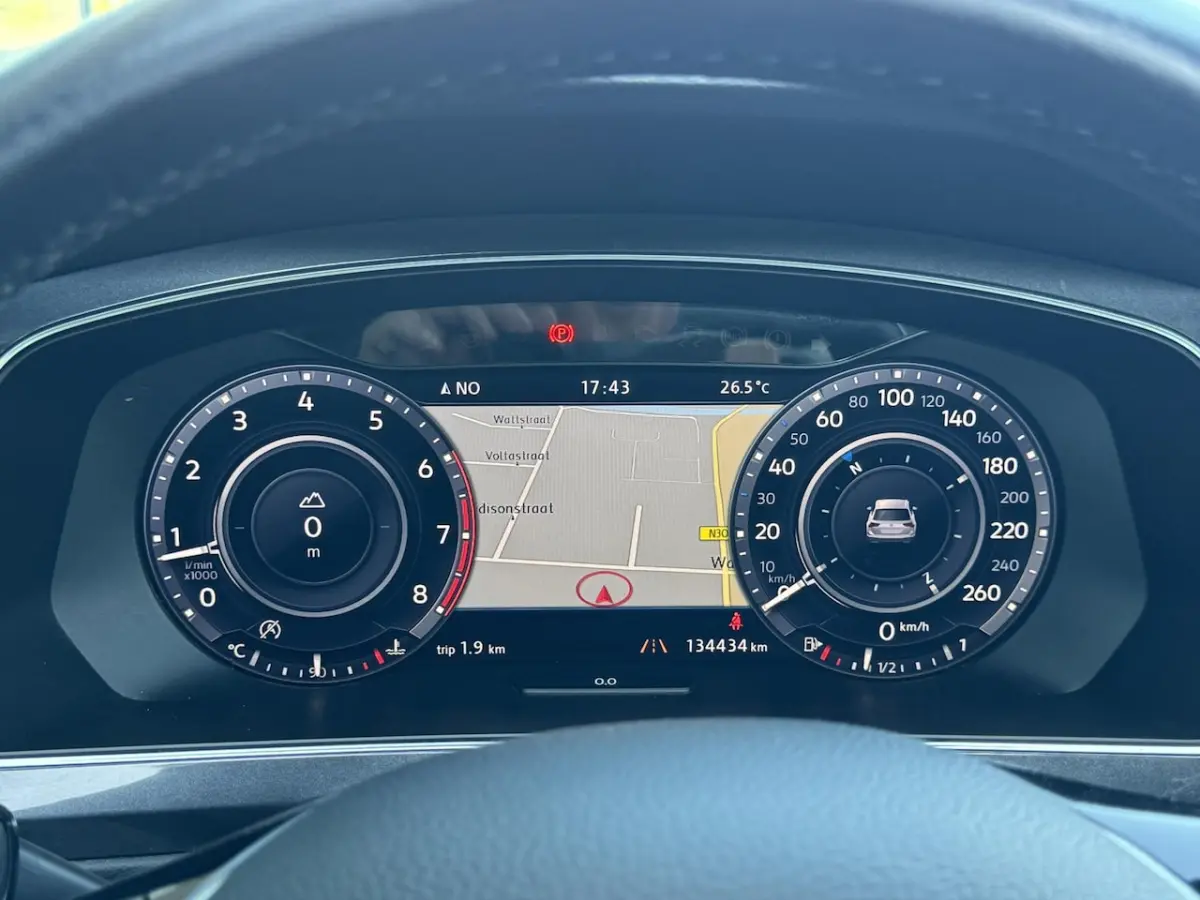 1.4 TSI ACT Comfortline Business R PANDODAK | CARPLAY NAVI | LEDER | STOELVERWARMING
